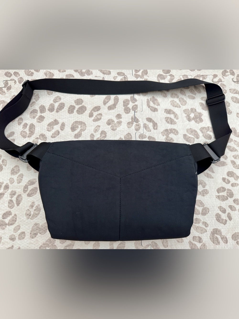 Bellroy Venture Sling 9L - Picture 3 of 7